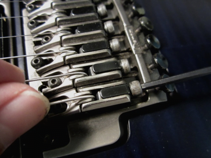 How-to-Restring-Floyd-Rose