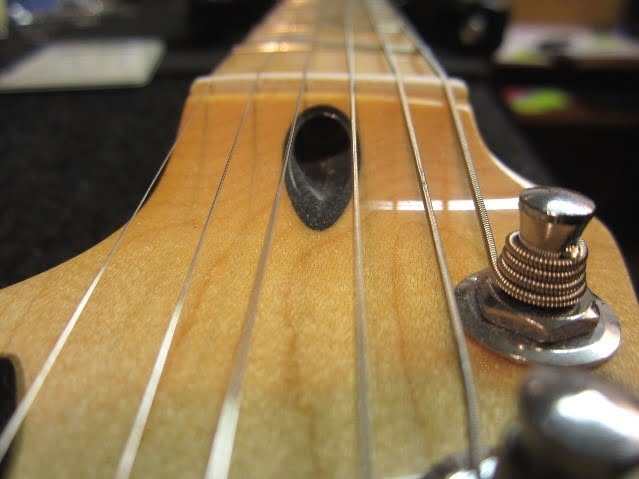 how-to-adjust-truss-rod