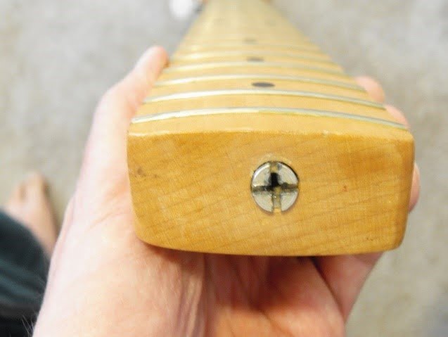 how-to-adjust-truss-rod